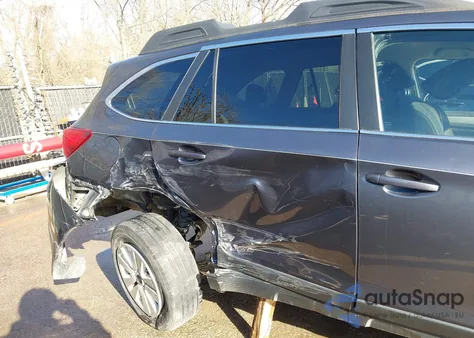 2017 Subaru Outback 2.5I Premium z USA, uszkodzony, nr VIN 4S4BSACC0H3217004